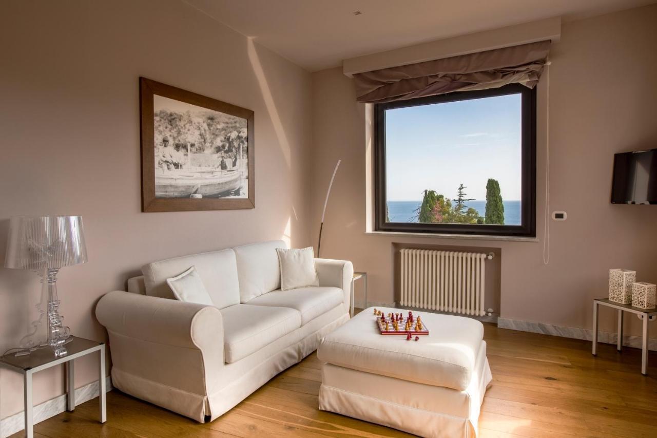 Fenetre Sur Le Blue Apartment Taormina Exterior foto
