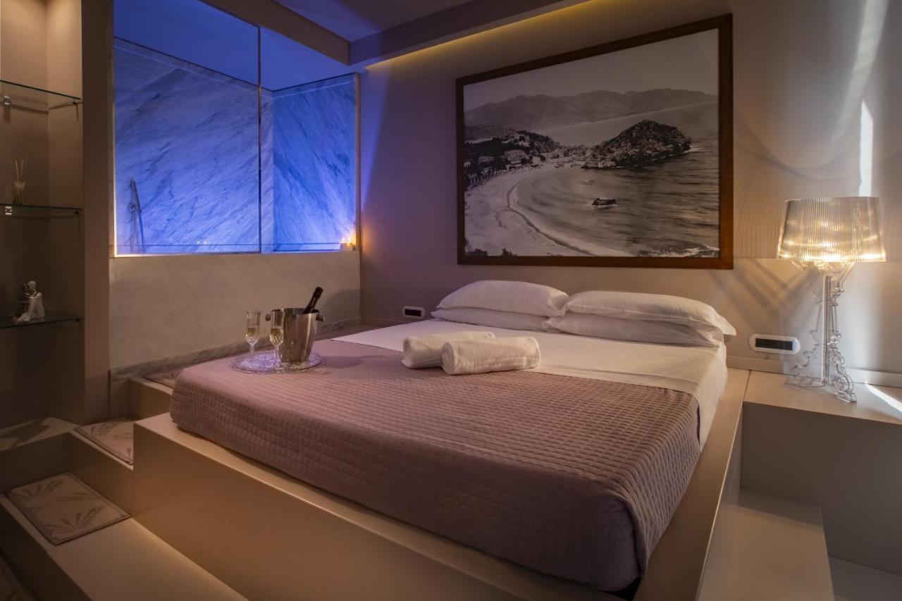 Fenetre Sur Le Blue Apartment Taormina Exterior foto
